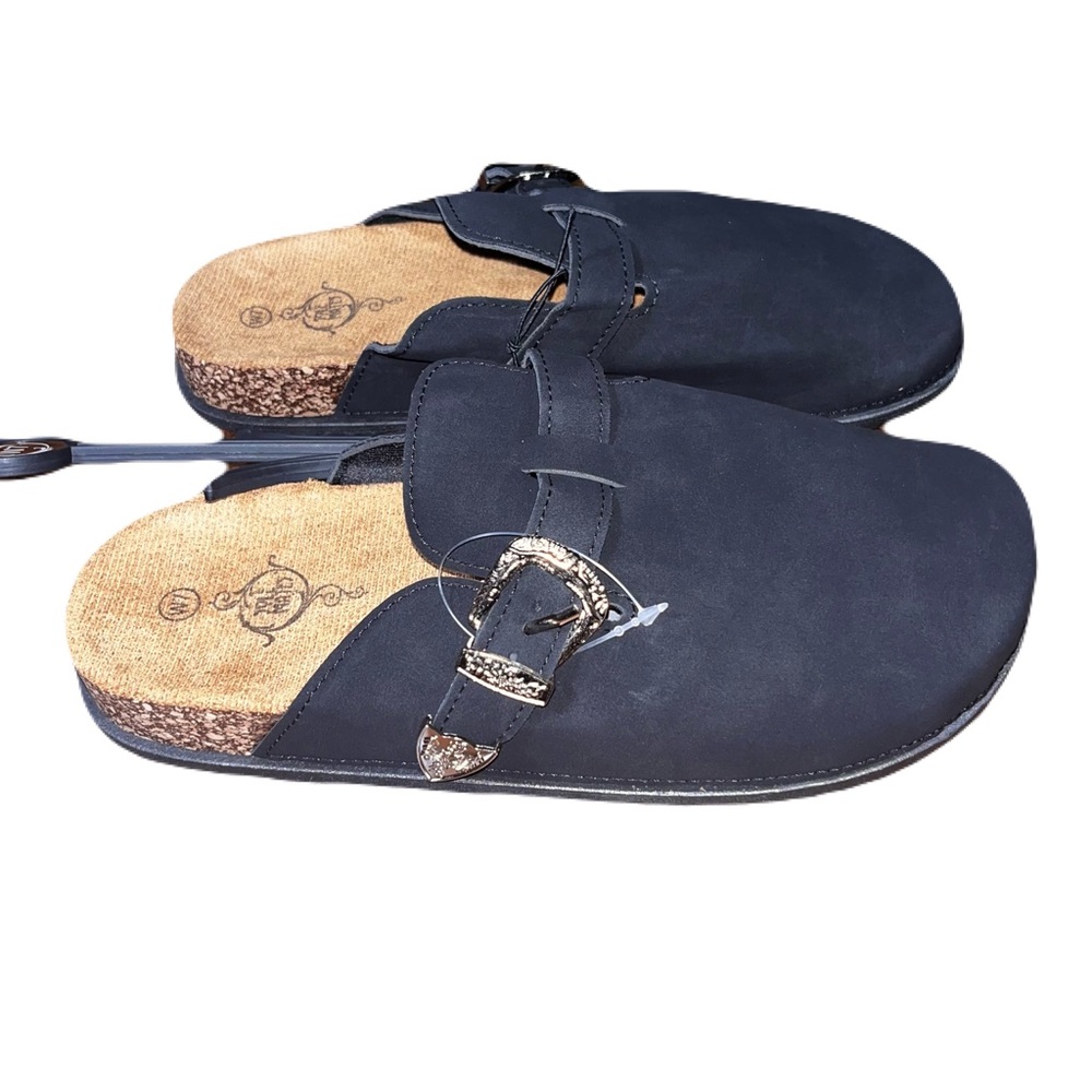 Sole Mates Black Slip-On Clog Sandals